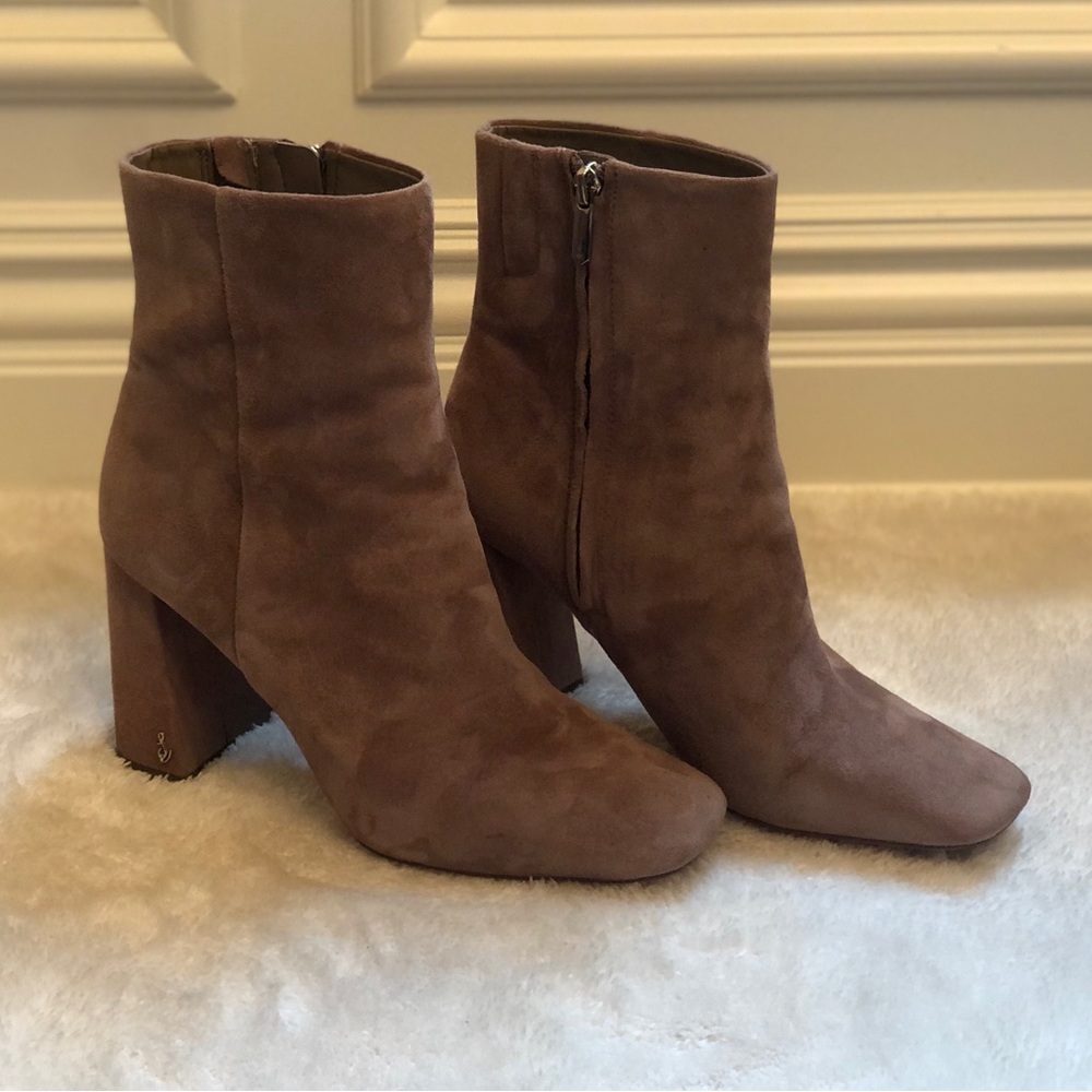 Sam Edelman size 8.5 taupe suede bootie